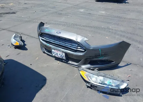 2016 Ford Fusion Hybrid Titanium from USA, damaged, VIN 3FA6P0RUXGR281509